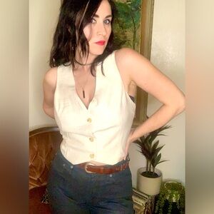 2/$30 Monteau Cream Sleeveless Vest